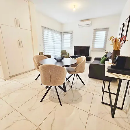 Alexander Trikallon Str 公寓 *